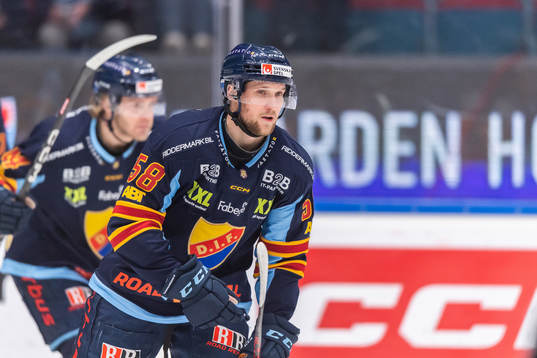 Djurgårdens Fredrik Forsberg jublar