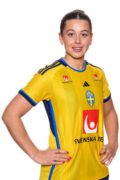 Cornelia Kapocs of the Swedish women's football national