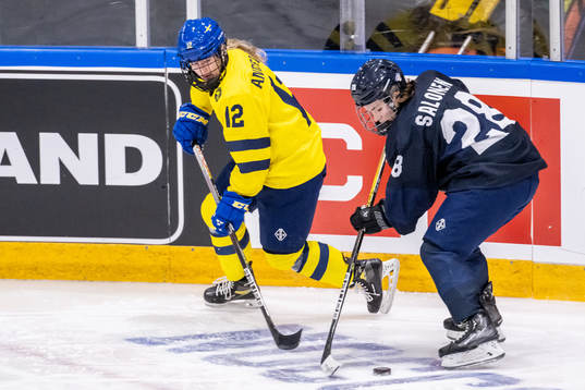 Stina Andersson of Sweden and Pauliina Salonen of Finland