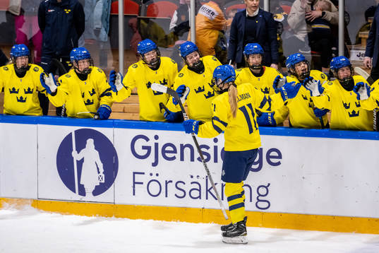 Ella Hellman of Sweden celebrate with teammates