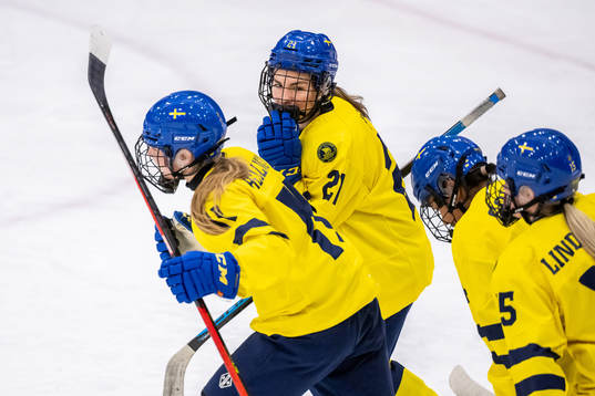 Ella Hellman and Emma Rehn of Sweden celebrate the 1-0 goal