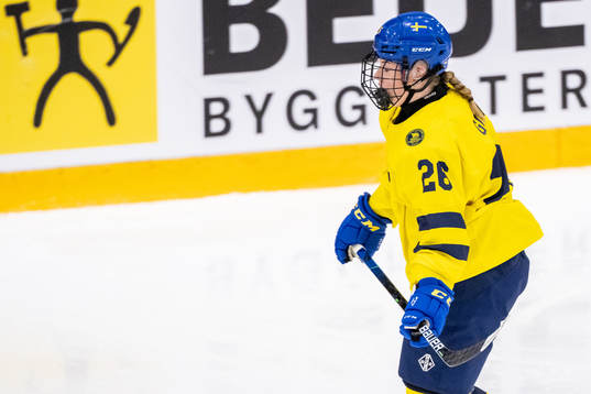 Emma Goding of Sweden looks dejected