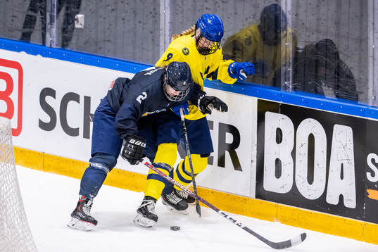 Aino Krook of Finland and Mira Markström of Sweden