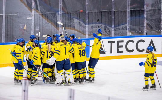 Players of Sweden celebrate