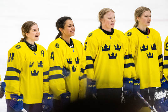 Ebba Hedqvist, Olivia Sohrner, Emilia Bergeby Hallbeck and