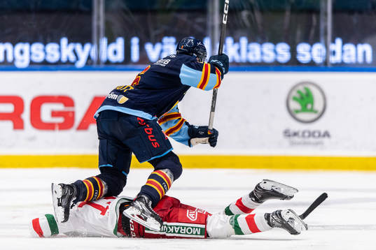 Djurgårdens Stefan Elliott och Moras Fabian Ilestedt