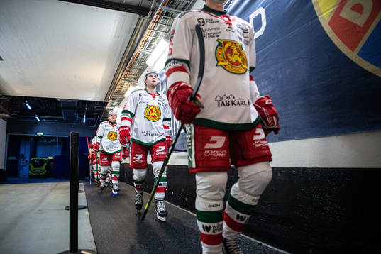 Moras spelare innan uppvärmningen