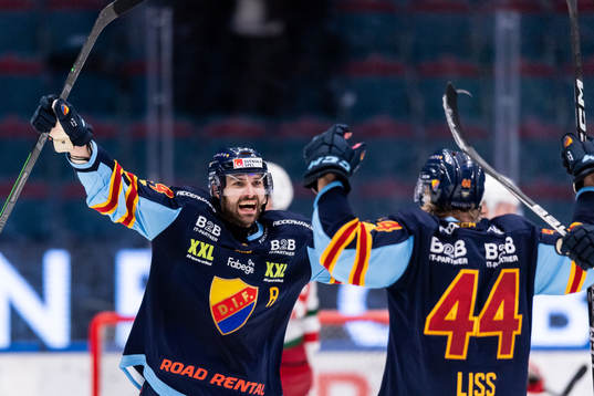 Djurgårdens Olle Liss jublar med Ludvig Rensfeldt