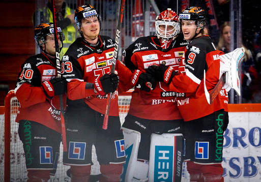 Örebros målvakt Jonas Arntzen jublar