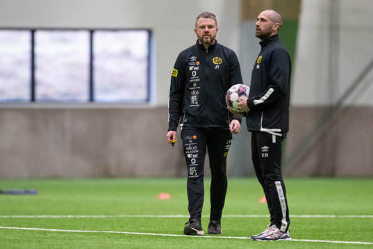 Manager Jimmy Thelin och assisterande tränare Emir Bajrami