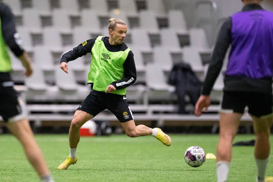 Niklas Hult