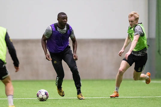Maudo Lamine Jarjue och Oscar Aga