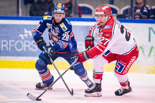 Växjös Hugo Gustafsson och Frölundas Jere Innala