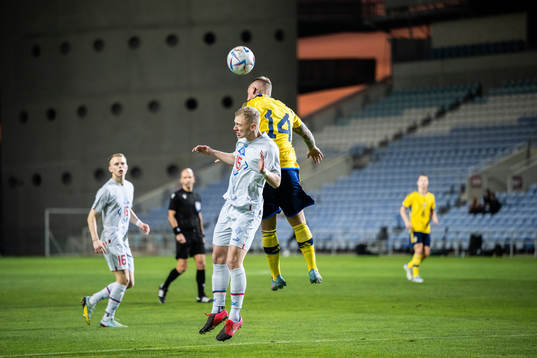 Robert Orri Thorkelsson of Iceland and Victor Edvardsen of