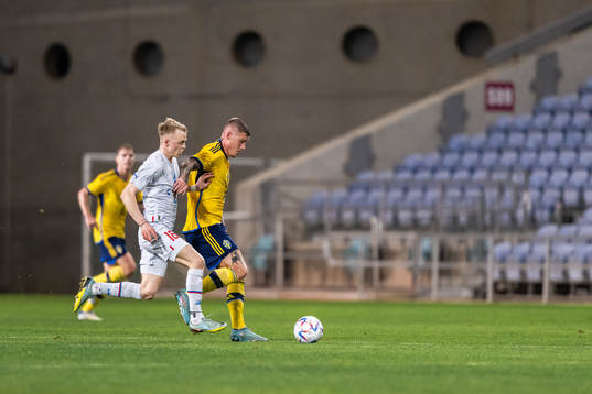 Dagur Dan Thorhallsson of Iceland and Victor Edvardsen of