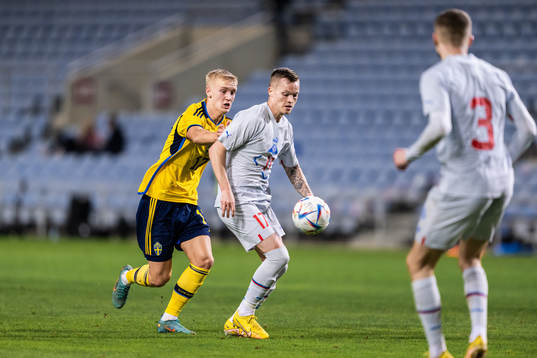 Carl Gustafsson of Sweden and Aron Sigurdarson of Iceland