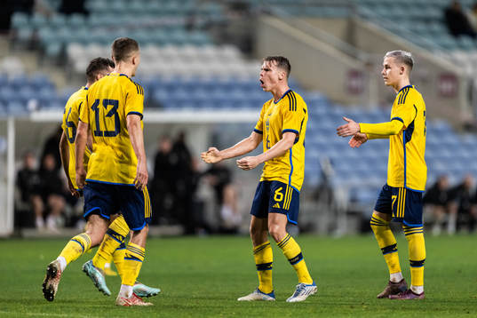 Yasin Ayari, Gustaf Lagerbielke, Elias Andersson and Jacob