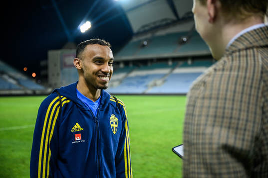 Bilal Hussein of Sweden speaks to media