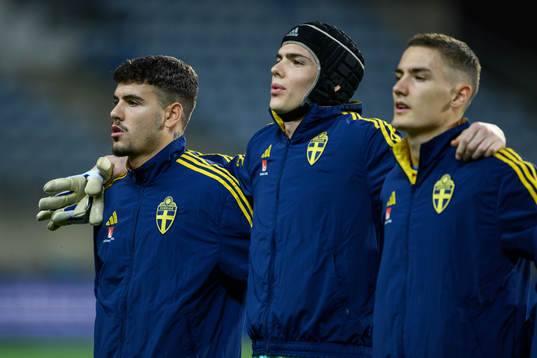 Edvin Kurtulus, goalkeeper Jacob Widell Zetterström and