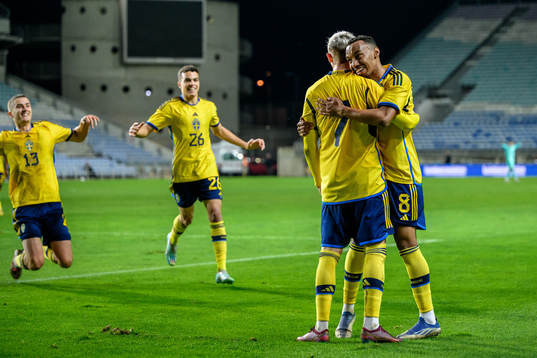 Jacob Ondrejka and Bilal Hussein of Sweden celebrate