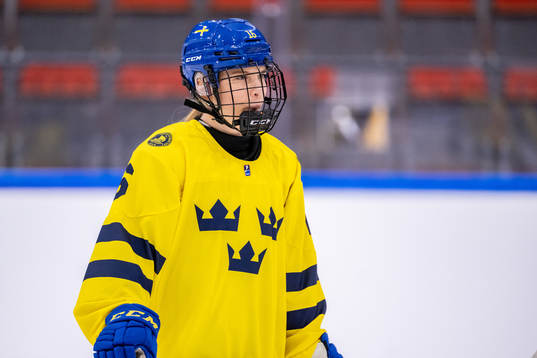 Emilia Bergeby Hallbeck of Sweden