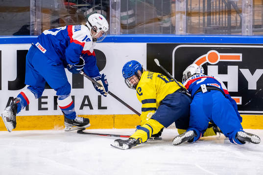Stina Andersson of Sweden against Laura Jancsoova and Klara