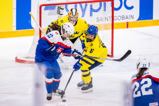 Nela Lopusanova of Slovakia and Emilia Bergeby Hallbeck of