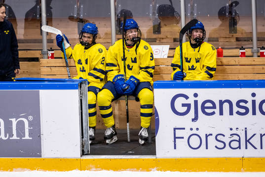 Emma Rehn, Mira Markström and Hilda Svensson of Sweden