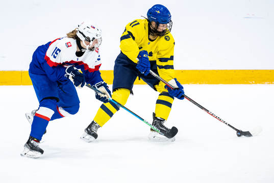 Ema Lackova of Slovakia and Ella Hellman of Sweden