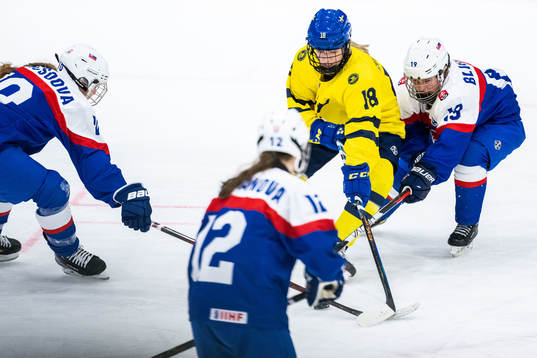 Hilda Svensson of Sweden and Tatiana Blichova of Slovakia