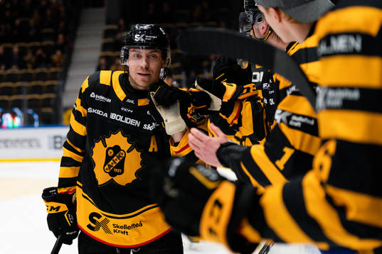 Skellefteås Pär Lindholm jublar