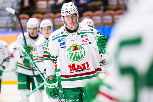 Rögles Adam Edström jublar