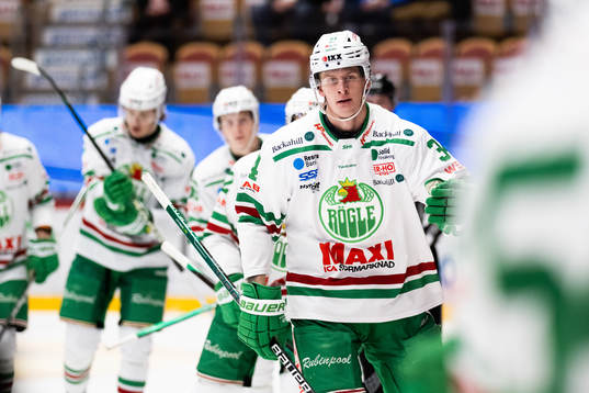 Rögles Adam Edström jublar