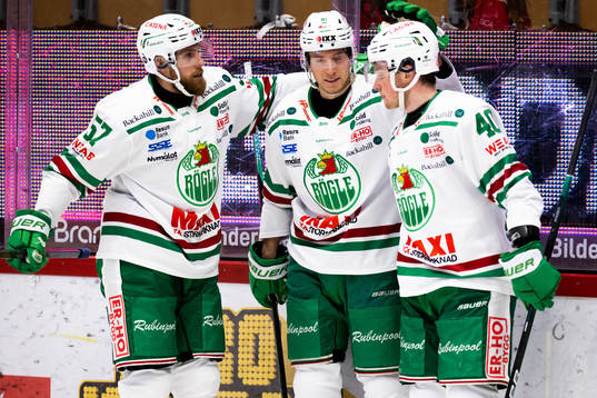 Rögles Adam Tambellini jublar