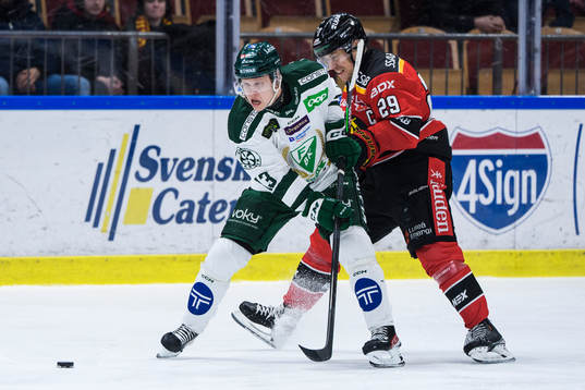 Färjestads Daniel Viksten och Luleås Erik Gustafsson
