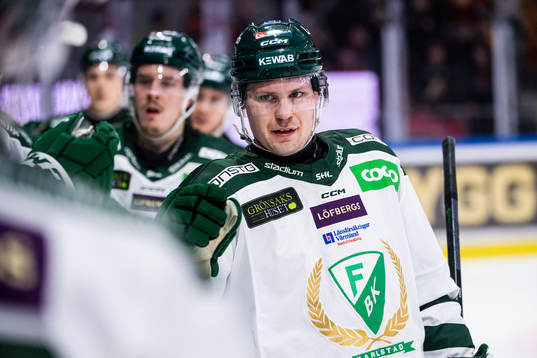 Färjestads Ville Pokka jublar
