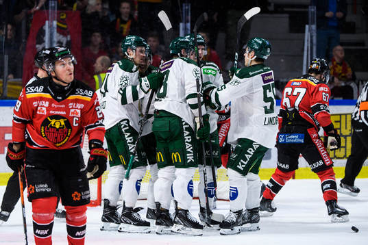 Färjestads spelare jublar