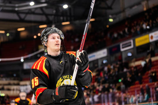 Brynäs Nick Olesen jublar