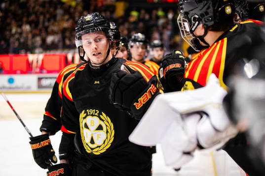 Brynäs Nick Olesen jublar
