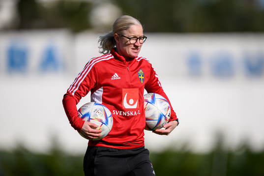 trainer Victoria Sandell of the Swedish women's national