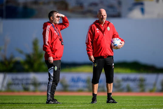 head coach Peter Gerhardsson and assistant coach Magnus