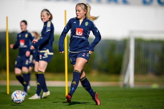 Alva Selerud of the Swedish women's national football team