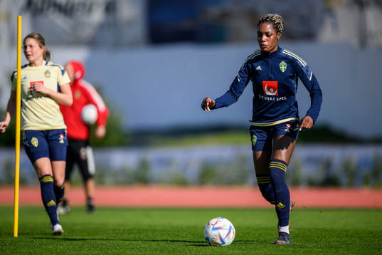 Evelyn Ijeh of the Swedish women's national football team