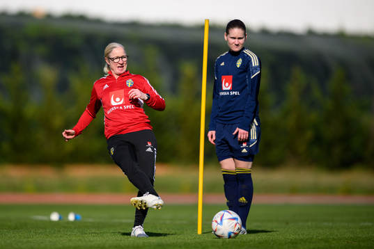 trainer Victoria Sandell of the Swedish women's national