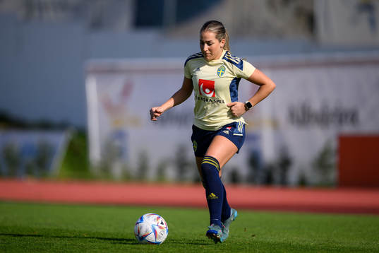 Felicia Saving of the Swedish women's national football