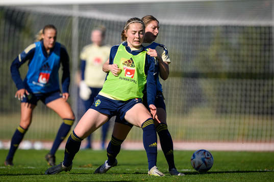 Paulina Nyström and Fanny Andersson of the Swedish women's