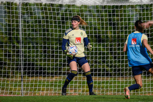 goalkeeper Tove Enblom of the Swedish women's national