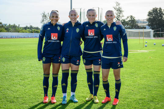 Madelen Janogy, Julia Roddar, Matilda Vinberg and Jonna