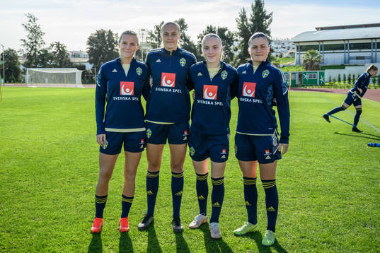 Josefin Rybrink, Elma Juntila Nelhage, Anna Sandberg and