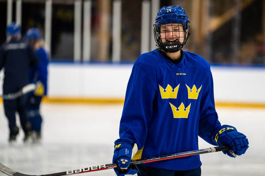 Tilde Utbult of Sweden at a practice session